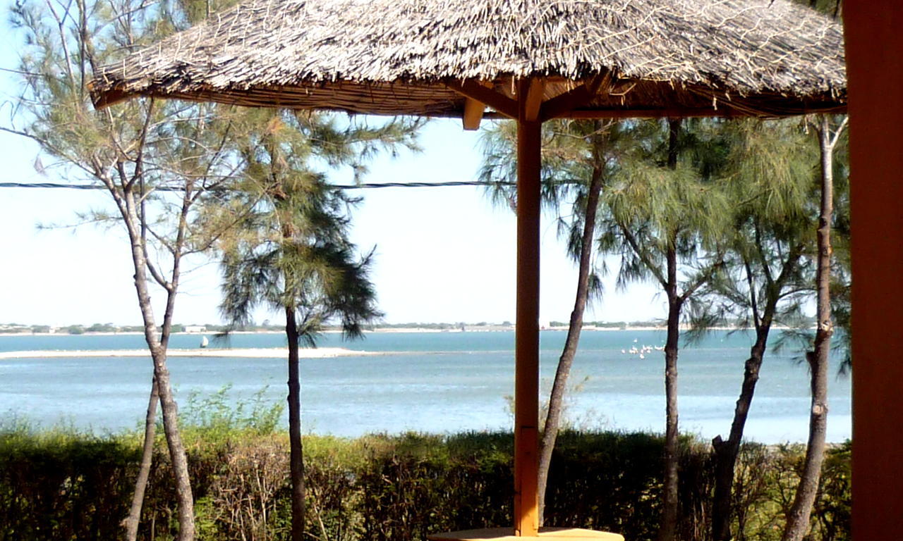 Diamarek Hotel Sur La Plage Saint-Louis Exterior photo